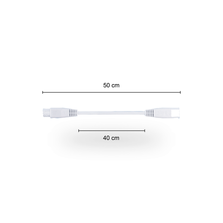 Witte T5 koppelkabel van 50 centimeter lengte, voorzien van een female connector aan de ene zijde en een male connector aan de andere zijde, gepresenteerd op een egale witte ondergrond.

