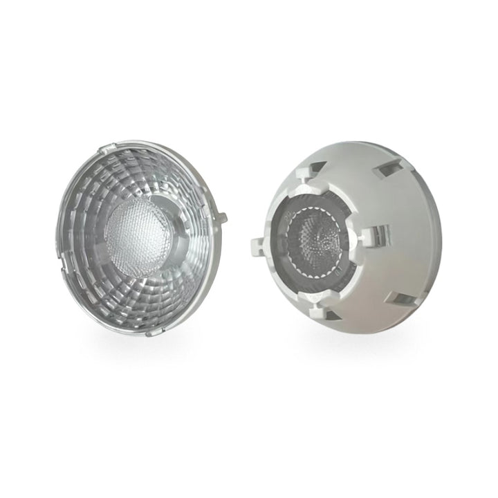Voorzijde en achterzijde van een 15 graden module voor de MR16 Hera led modues op een witte achtergrond rechtop gefotograveerd.